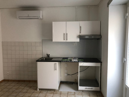 location appartement roquemaure  280  € 22 m²