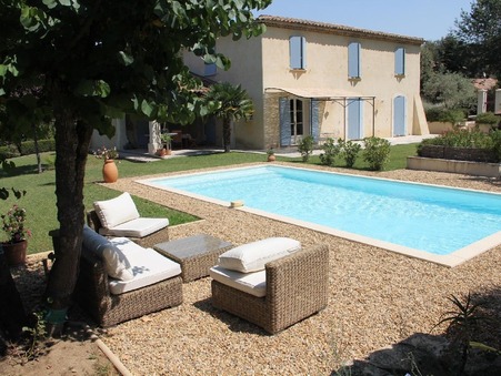 location maison Aix En Provence 3900 €