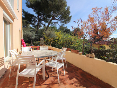 location appartement HYERES 550 €