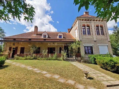 vente maison Saint-Laurent-des-Hommes 1100000 €