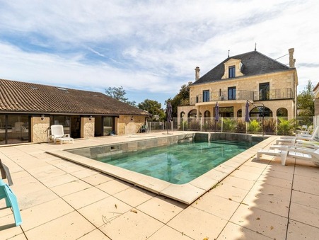 vente de autre Bordeaux 2 572 500  € 900 m²