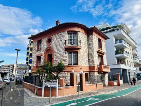vente maison Cagnes-sur-Mer  795 000  € 205 mï¿½