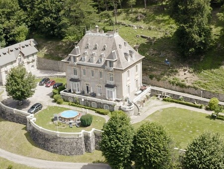 vente chateau AX LES THERMES  635 000  € 550 m²