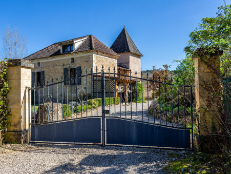 vente maison PUY L'EVEQUE  695 000  € 278 m²