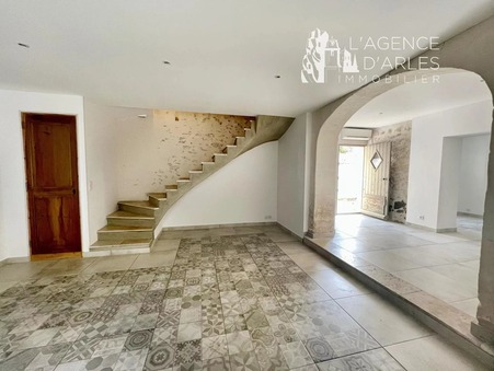 vente maison Arles 380000 €
