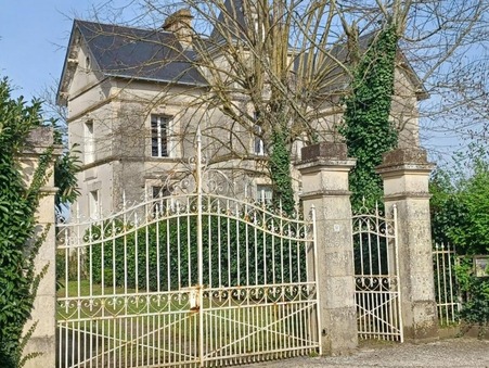 vente maison Sainte-Gemme-la-Plaine  695 000  € 310 m²