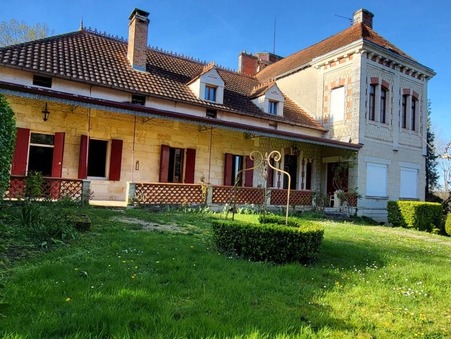 vente maison Saint-Laurent-des-Hommes 831000 €