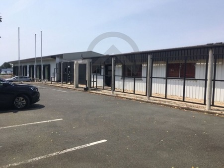 location local LES HERBIERS 2667 €