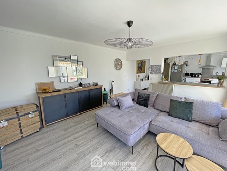 vente appartement Villeneuve-ls-Avignon  260 000  € 94 m²