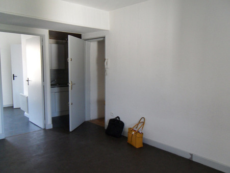 location appartement AlÃÂ¨s 450 €