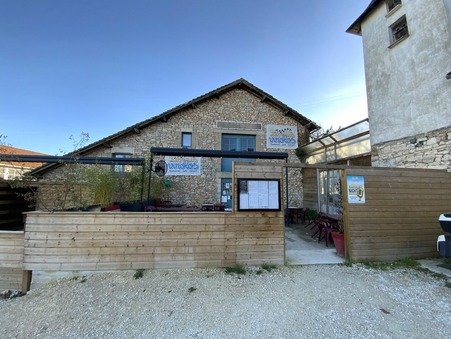 vente local Gramat  328 600  € 415 m²