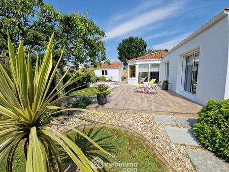 vente maison La Roche-sur-Yon  375 000  € 151 mï¿½