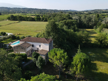 Vends propriete MIRABEL AUX BARONNIES  690 000  €