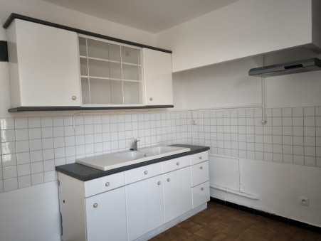 Loue appartement NIMES  604  €