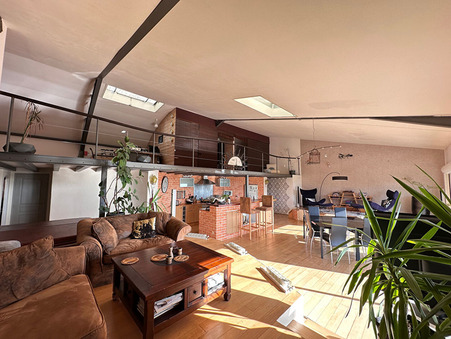 vente immeuble saint laurent de la pree 1 470 000  € 1060 m²
