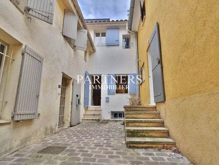 Vends maison Aix-en-Provence  330 000  €