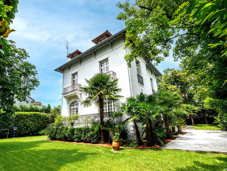 vente de maison Pau  950 000  € 380 m²