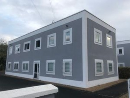 vente local MELUN  930 000  € 700 m²