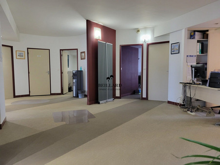 Achète local Pau  492 000  €