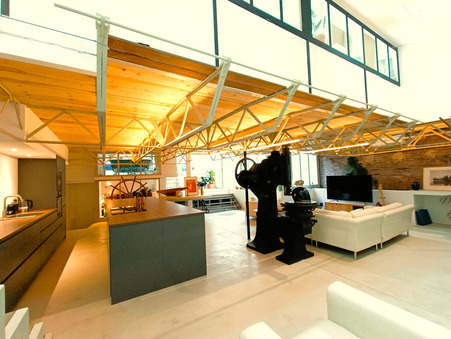 vente loft Hyres  940 000  € 215 m²