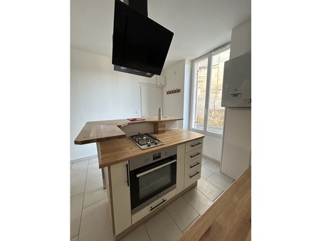 location appartement Saintes  580  € 40.85 m²