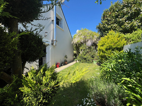 Vends maison auray  318 060  €