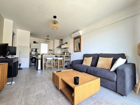 Achète appartement Le Lavandou  298 000  €