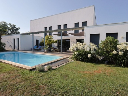 Vendre maison IDRON  840 000  €