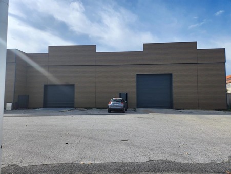 location local Perpignan 20 792  € 3600 m²