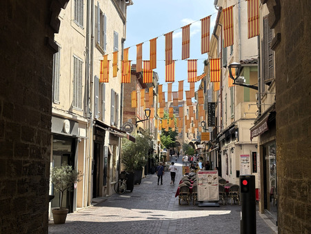 Vends autre Salon-de-Provence  295 000  €