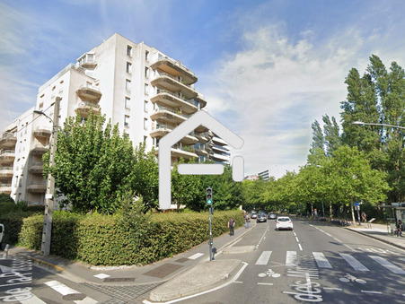 location parking toulouse 80  € 8 m²