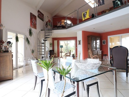 vente maison PLASSAC  499 000  € 246 mï¿½