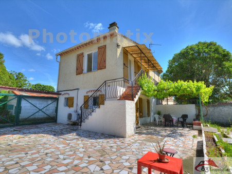 A vendre maison CARNOULES  245 000  €
