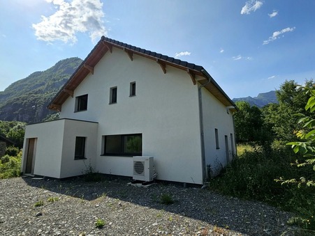 A vendre neuf CIERP GAUD  349 000  €