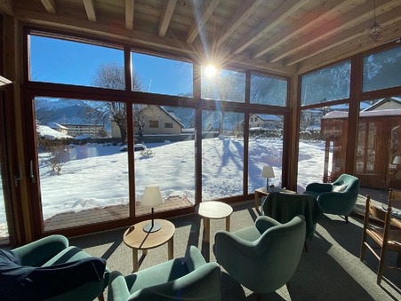 vente local LE BOURG D'OISANS 2 092 000  € 1500 m²