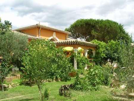 Vente maison TRESQUES  609 000  €