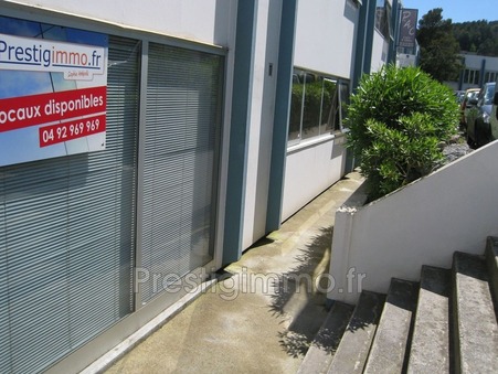 location local Vallauris 360 €