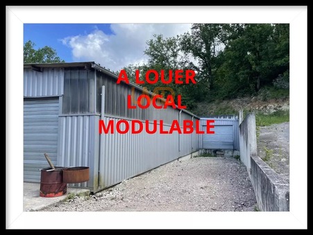 location local Cahors 1 800  € 270 m²
