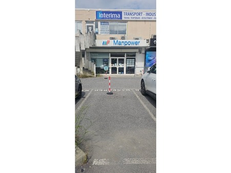Achète professionnel CARROS  368 668  €