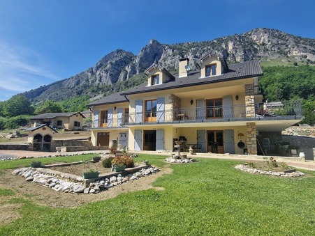 vente maison TARASCON SUR ARIEGE 899000 €