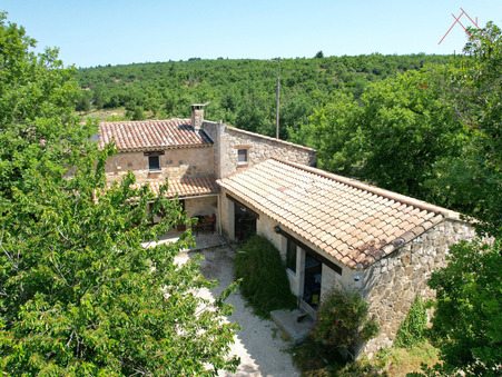 Vente maison Venasque  750 000  €