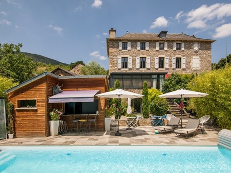 vente propriete COMPEYRE 1 196 000  € 350 m²