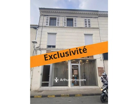 Vends immeuble Matha  119 000  €