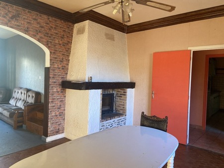 A vendre maison BIARS SUR CERE  121 000  €