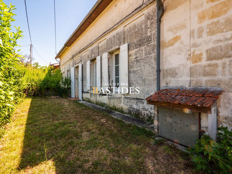 A vendre maison ST DENIS DE PILE  137 000  €