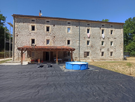 vente immeuble LEMPAUT  630 000  € 668 m²