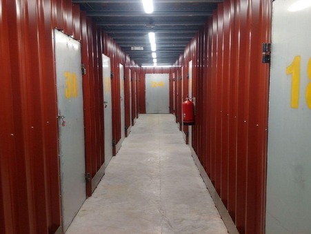 location parking CABRIES 90  € 5 m²