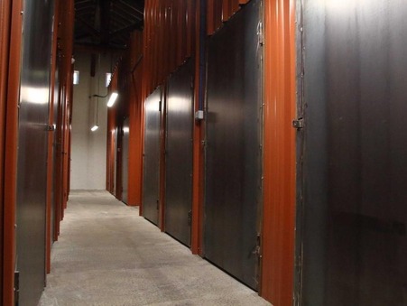 location parking LES PENNES MIRABEAU 90  € 4 m²