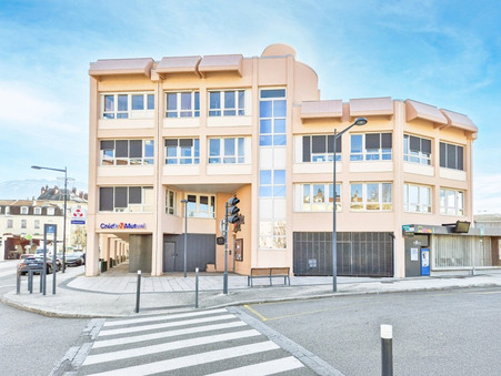Achète professionnel Voiron  735 000  €