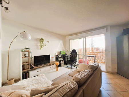 Achète appartement sete  210 000  €
